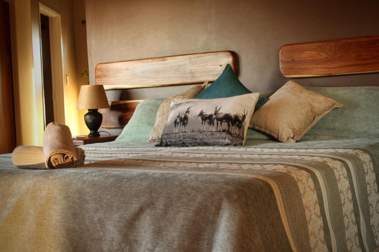 Africa Awaits Lodge & Safaris Gobabis Dış mekan fotoğraf