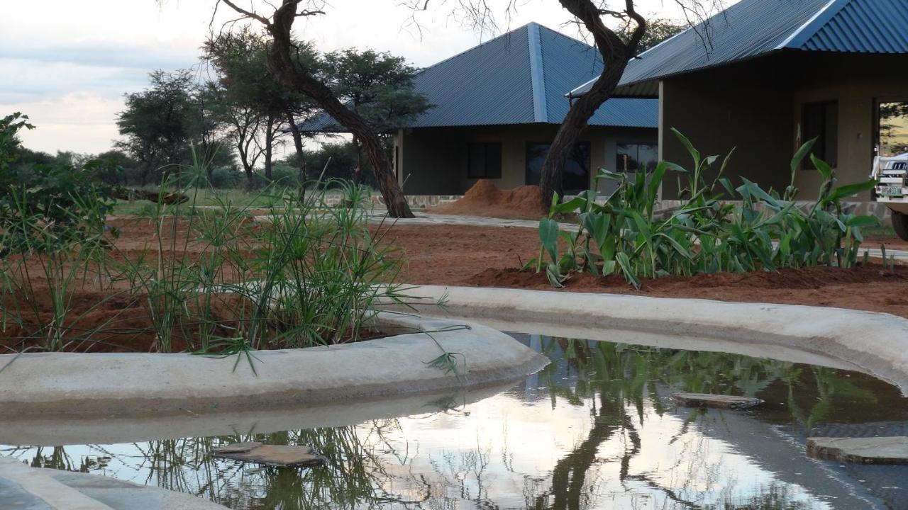 Africa Awaits Lodge & Safaris Gobabis Dış mekan fotoğraf