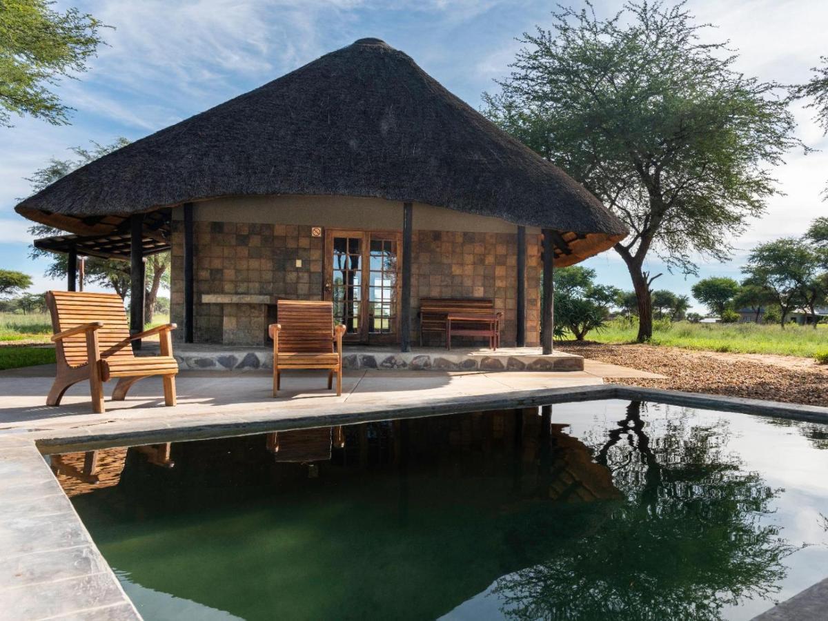 Africa Awaits Lodge & Safaris Gobabis Dış mekan fotoğraf