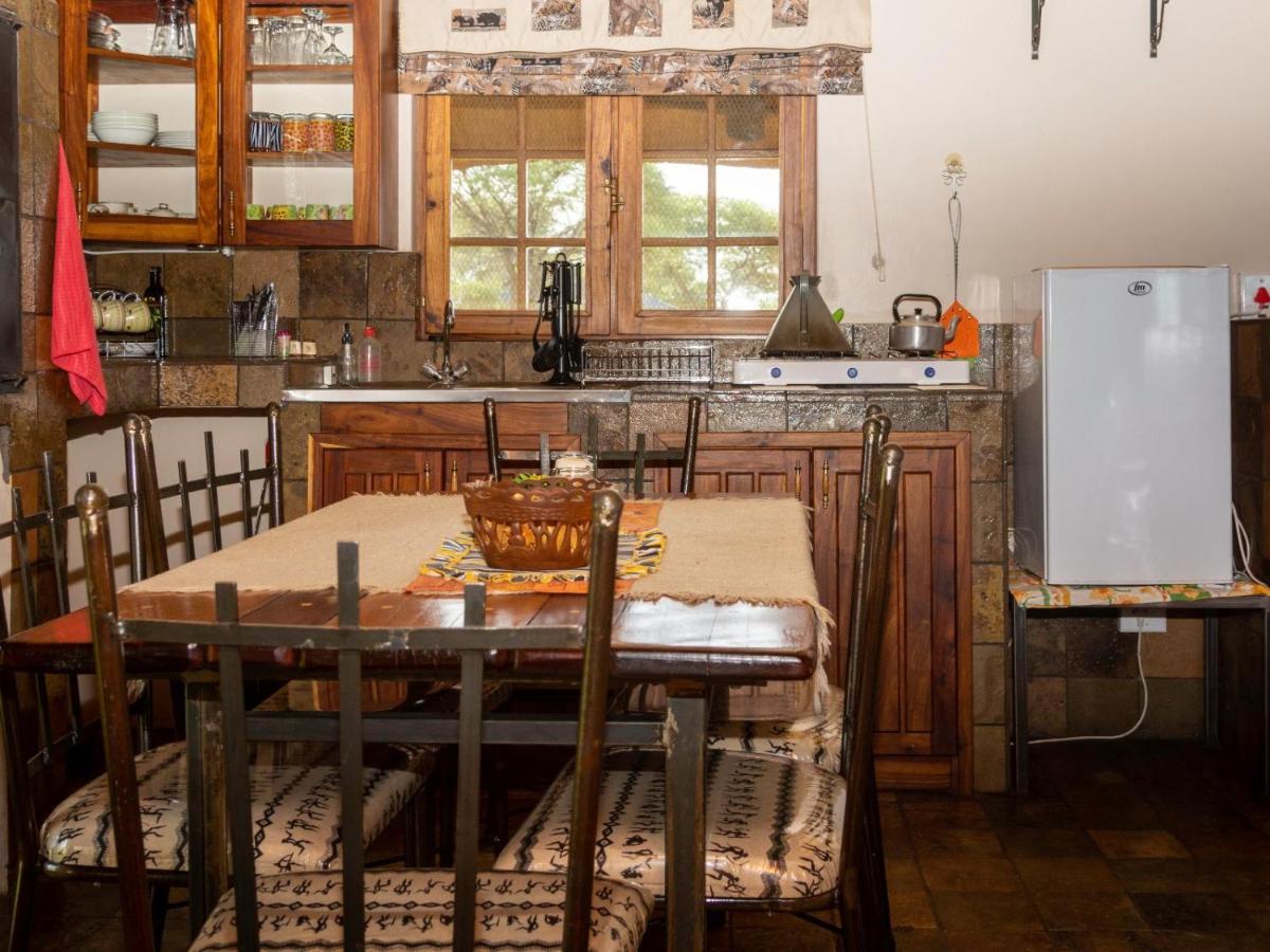 Africa Awaits Lodge & Safaris Gobabis Dış mekan fotoğraf